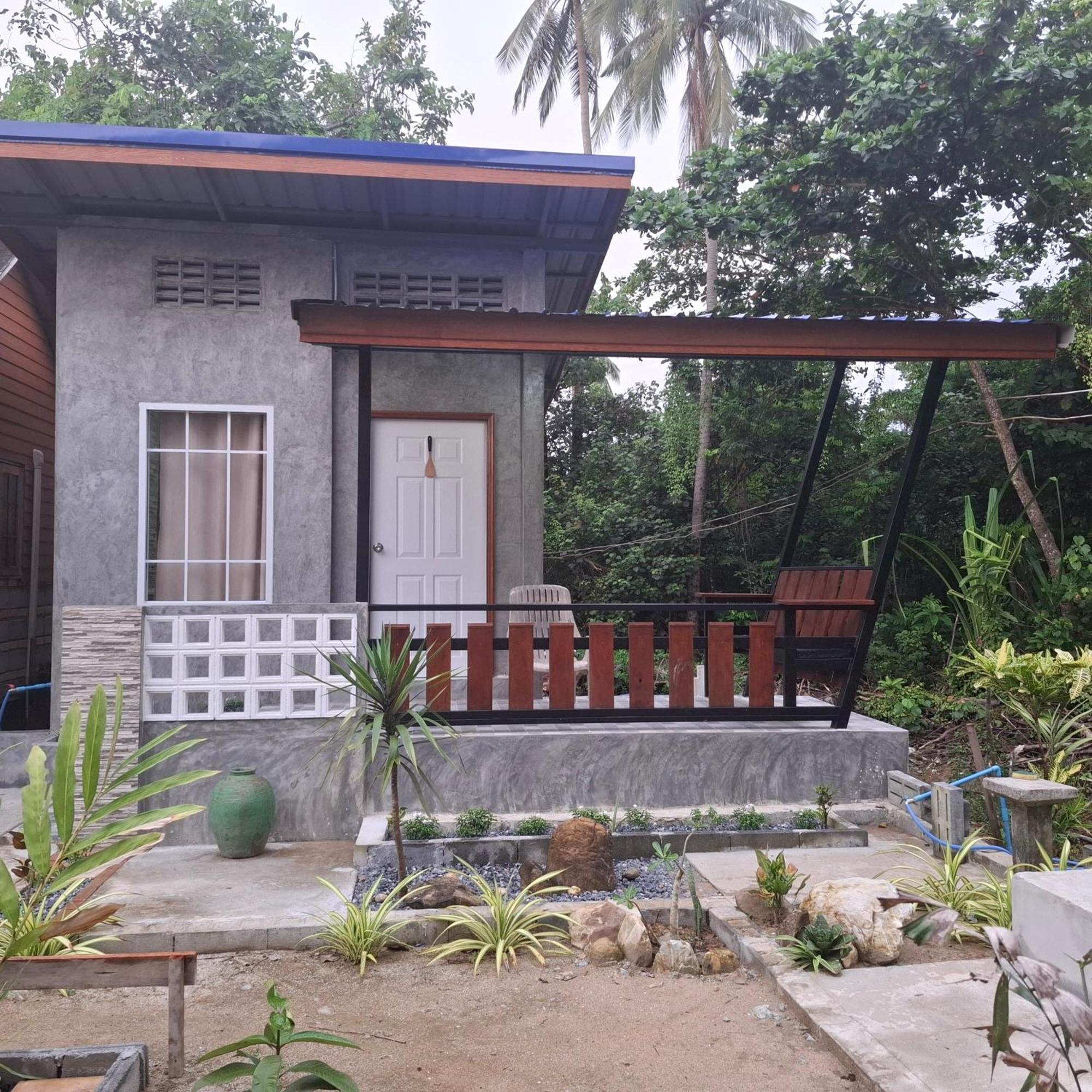 Lanta Valom Buri ชาเล่ต์
